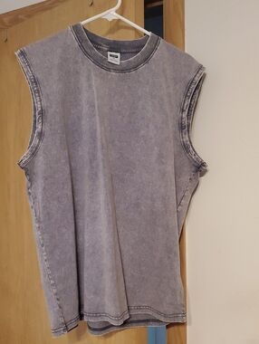 Sleeveless Mineral-Wash Tank Top - Gray